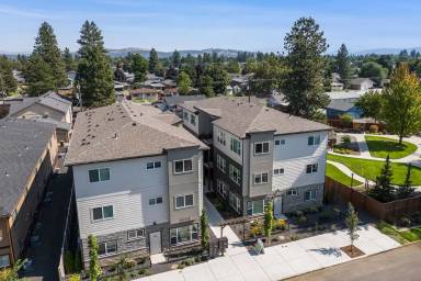 Main picture of 6020 N Astor St