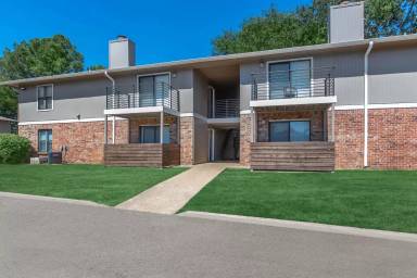 Main picture of 499 S Pear Orchard Rd