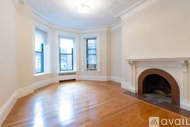 Main picture of 271 Dartmouth St