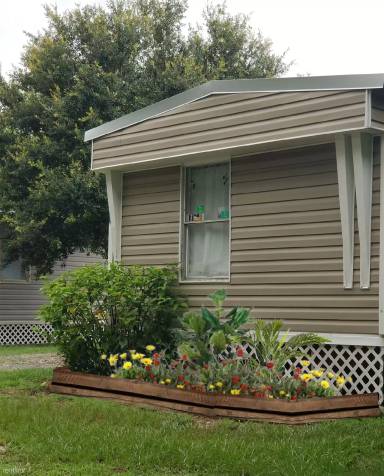 Main picture of 15805 Martha Cir