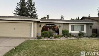 Main picture of 5029 Vista del Oro Way