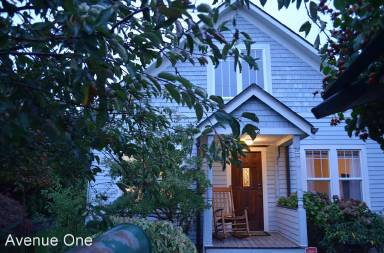 Main picture of 512 Williams Ave N