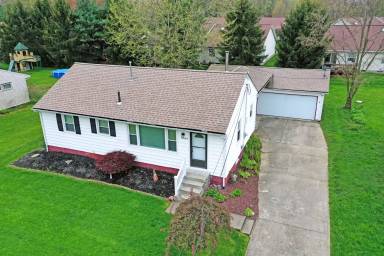 Main picture of 460 Rosewae Ave