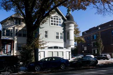 Main picture of 3035 N Southport Ave