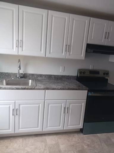 Main picture of 17 Conklin St