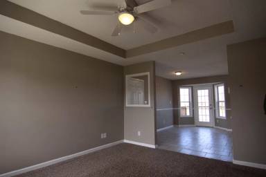 Main picture of 407 Sandburg Dr