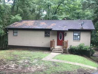 Main picture of 2102 Hot Springs Hwy