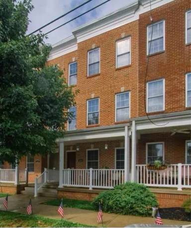 Main picture of 1941 Green St