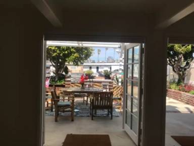 Main picture of 3210 Marcus Ave