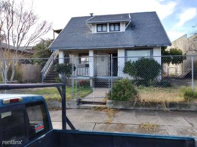 Main picture of 725 Monroe St