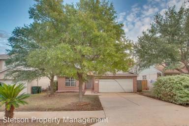 Main picture of 15127 Lantern Dr