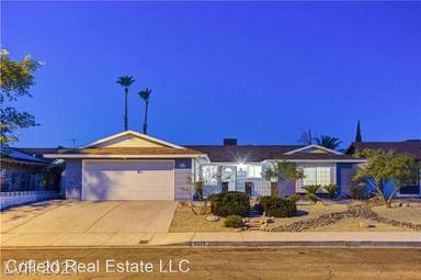 Main picture of 6255 Bullion Blvd