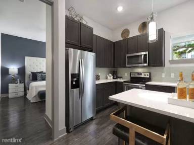 Main picture of 632 N Eldridge Pkwy