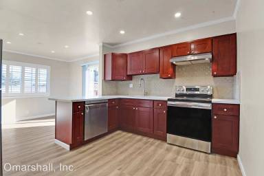 Main picture of 166 Oxford Ln