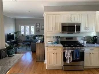 Main picture of 43 Rogers St