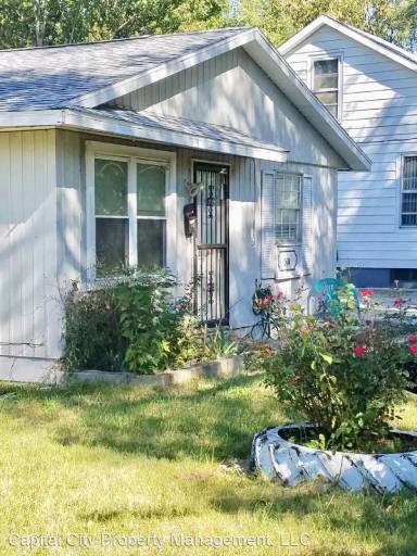 Main picture of 1301 E Cedar St