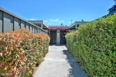 Main picture of 780 Sutter Ave