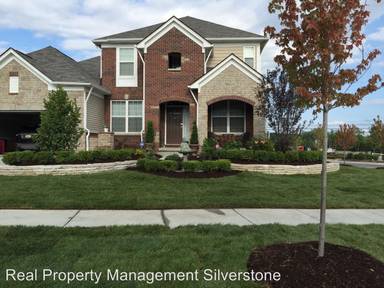 Main picture of 4675 Ottawa Dr