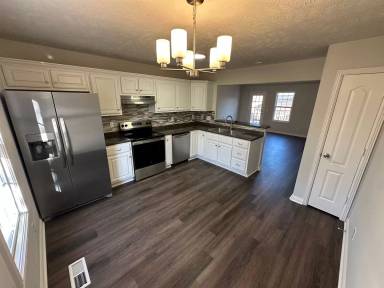 Main picture of 205 Christine Dr