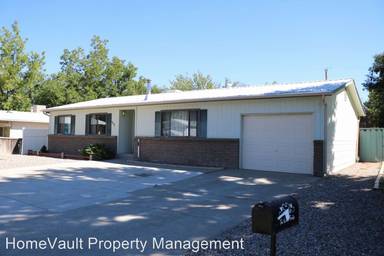 Main picture of 818 Apache Ave