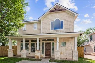 Main picture of 1608B Lemon Tree Ln