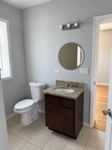 Main picture of 4501 N Milwaukee Ave