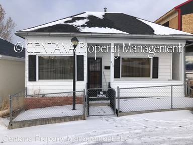 Main picture of 215 W Woolman St