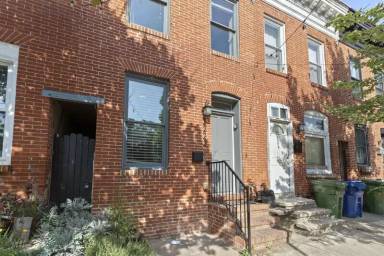 Main picture of 2222 Essex St