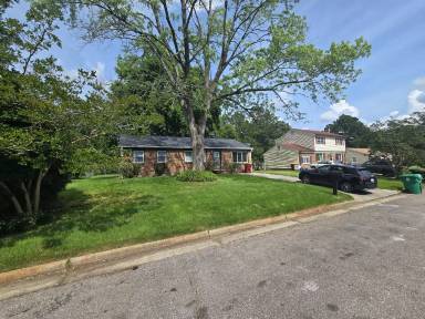Main picture of 3445 Francis St