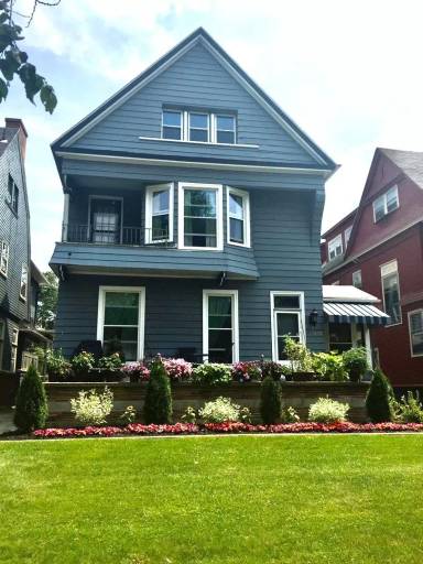 Main picture of 175 Richmond Ave