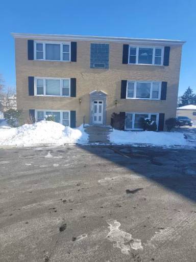 Main picture of 8109 W Lawrence Ave