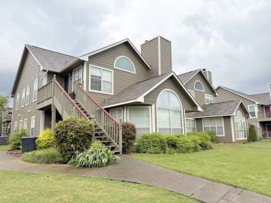 Main picture of 190 Waters Edge Ln