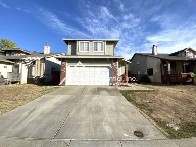 Main picture of 166 Creekside Cir