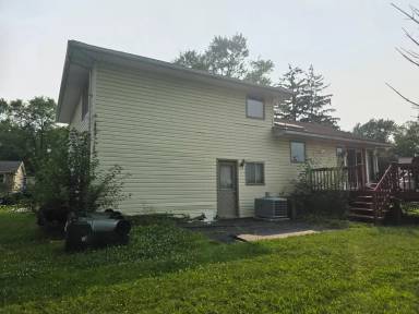 Main picture of 812 Leeds Ln