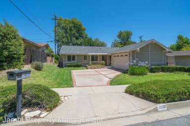 Main picture of 26612 Shadow Wood Dr