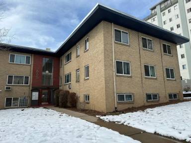 Main picture of 665 N Washington St