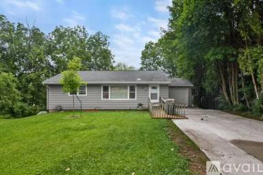 Main picture of 3225 Ridgeway Ave