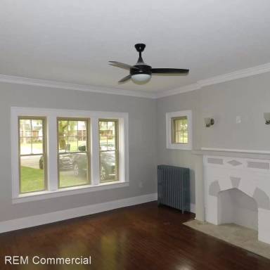 Main picture of Clifton Lake Apartments