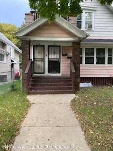 Main picture of 3600 N Vel R Phillips Ave