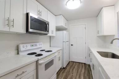 Main picture of 18556 Midvale Ave N