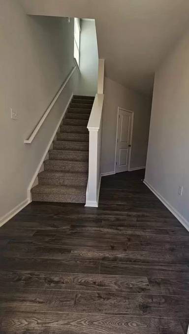 Main picture of 620 Poinsett Bridge Way
