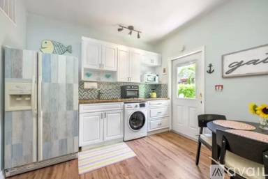 Main picture of 5880 SW 32nd Ter