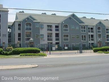 Main picture of 4800 W Lovers Ln Condos