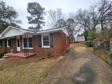 Main picture of 5511 Tappan St
