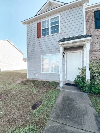 Main picture of 200 Bridgewood Dr