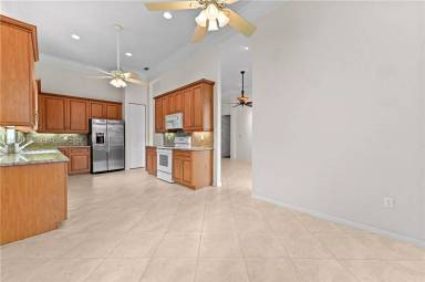 Main picture of 6823 Fabiano Cir