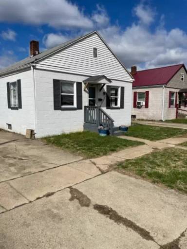 Main picture of 214 Sycamore St
