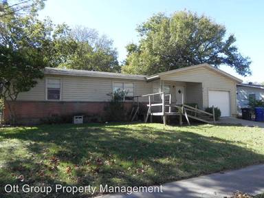 Main picture of 905 Cove Ave