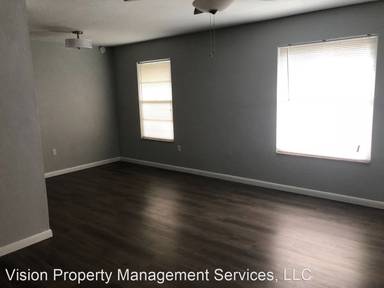 Main picture of 2232 SW 39th Dr