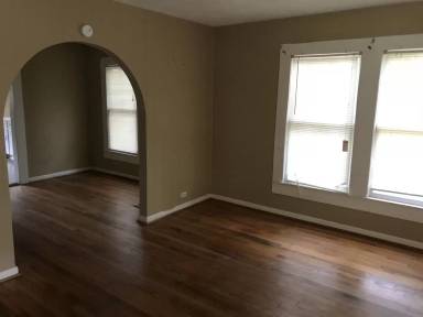Main picture of 317 Albany Ave